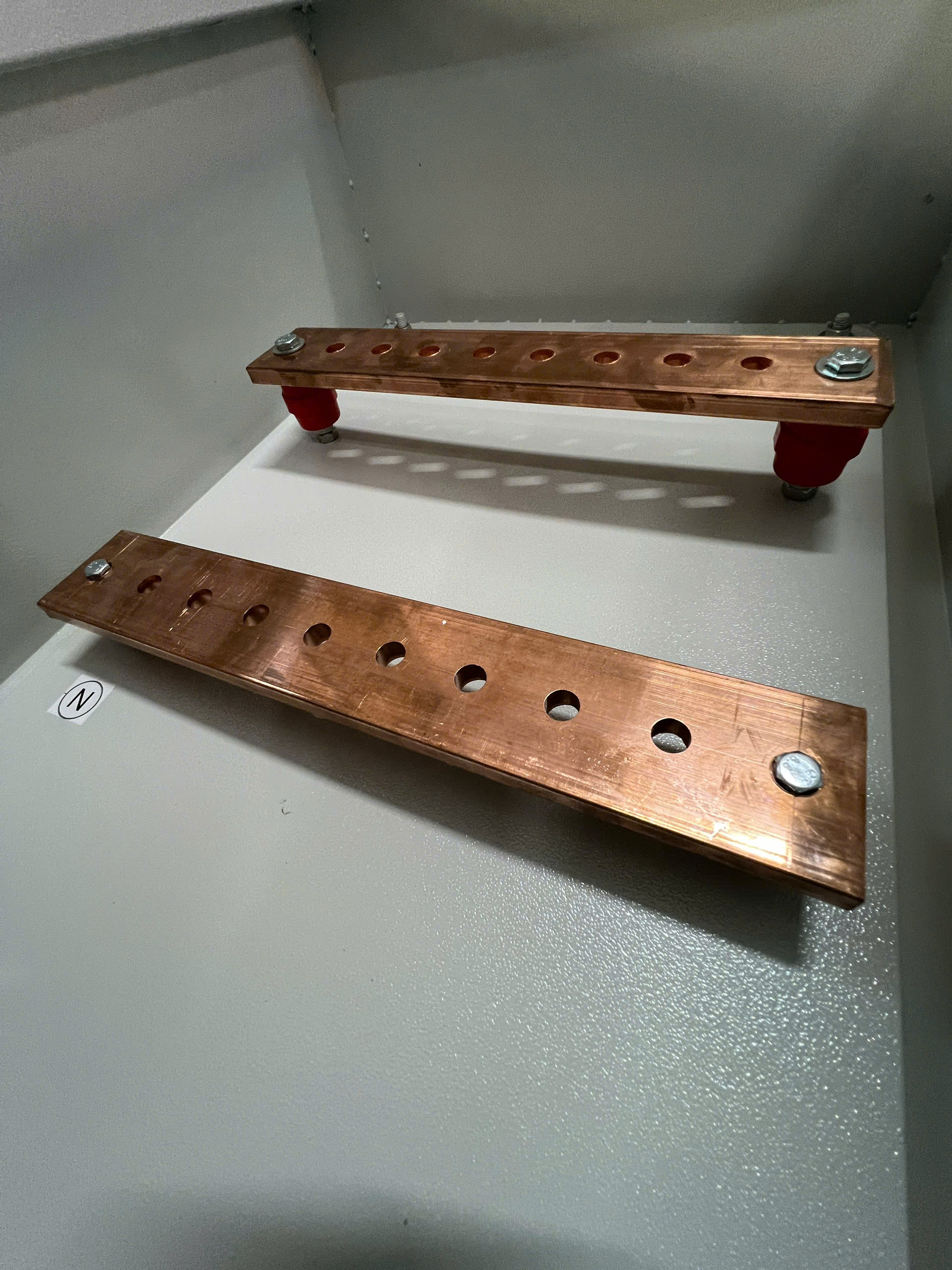 DC Bus Bar 1000a - Tủ Cầu đấu DC cho pin lưu trữ